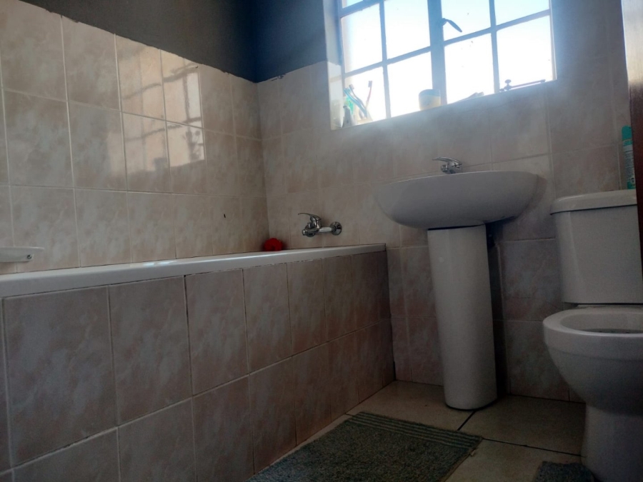 3 Bedroom Property for Sale in Mandela View Free State